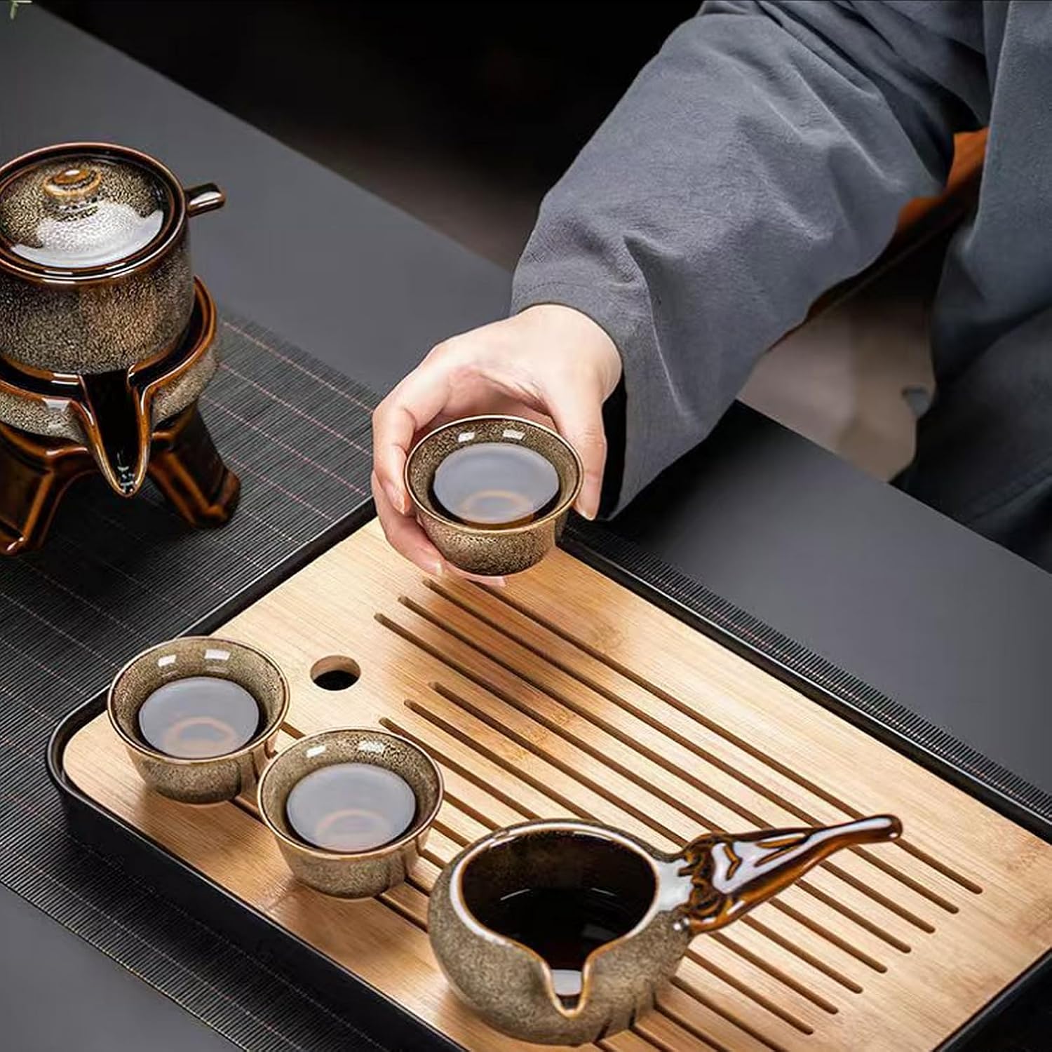 Ceramic Tea Set with Tea Filter and 6 Cups, Traditional Tea Service Set for Loose Leaf Tea